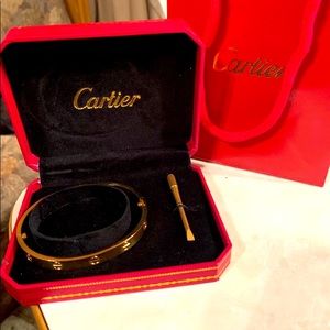 Beautiful Gold bracelets l o v e